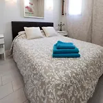 Detached 3-story Home, Seafront And بلايا ذي لاس أميريكاس